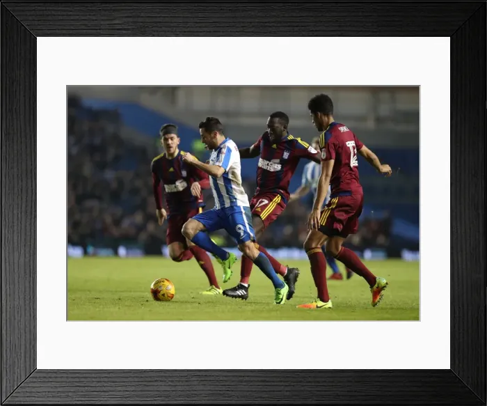 Framed Print : Sam Baldock Scores: Brighton & Hove Albion Edge Past Ipswich Town in Championship Clash (14 Feb 2017) Framed Print : Sam Baldock Scores: Brighton & Hove Albion Edge Past Ipswich Town in Championship Clash (14 Feb 2017)