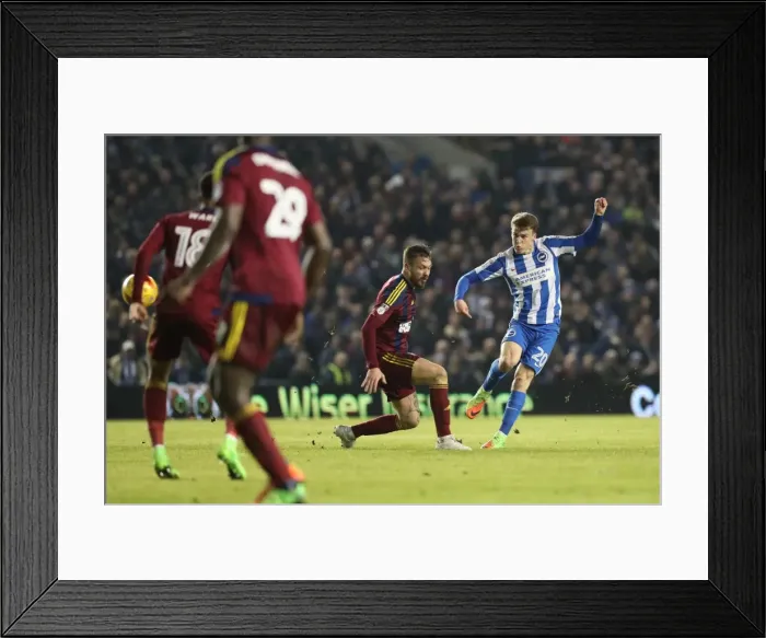 Framed Print : Brighton & Hove Albion's Solly March Aims for the Net against Ipswich Town, EFL Sky Bet Championship 2017 Framed Print : Brighton & Hove Albion's Solly March Aims for the Net against Ipswich Town, EFL Sky Bet Championship 2017