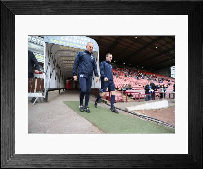 Framed Print : Intense Championship Showdown: Barnsley vs. Brighton and Hove Albion at Oakwell (18FEB17) Framed Print : Intense Championship Showdown: Barnsley vs. Brighton and Hove Albion at Oakwell (18FEB17)