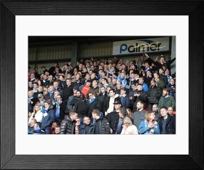 Framed Print : Intense Championship Showdown: Barnsley vs. Brighton and Hove Albion at Oakwell (18FEB17) Framed Print : Intense Championship Showdown: Barnsley vs. Brighton and Hove Albion at Oakwell (18FEB17)