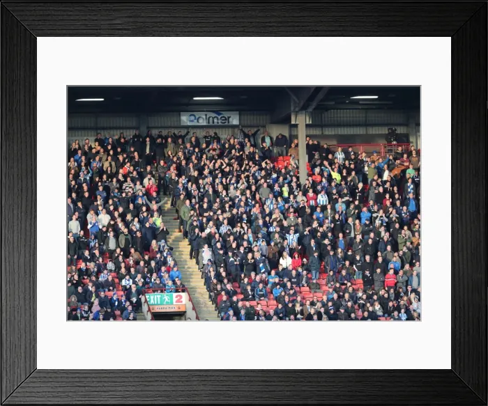 Framed Print : Intense Championship Showdown: Barnsley vs. Brighton and Hove Albion at Oakwell (18FEB17) Framed Print : Intense Championship Showdown: Barnsley vs. Brighton and Hove Albion at Oakwell (18FEB17)