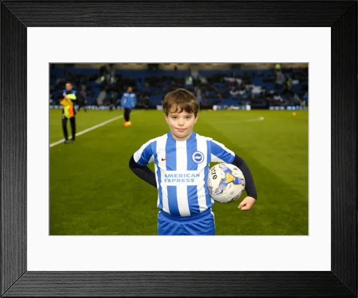Framed Print : Reading-0401 Framed Print : Reading-0401