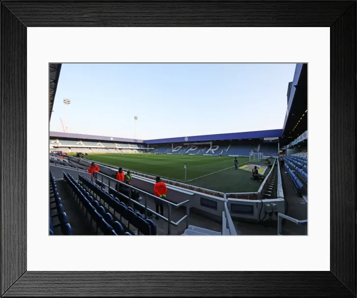 Framed Print : Intense Championship Showdown: QPR vs. Brighton & Hove Albion at Loftus Road (07APR17) Framed Print : Intense Championship Showdown: QPR vs. Brighton & Hove Albion at Loftus Road (07APR17)