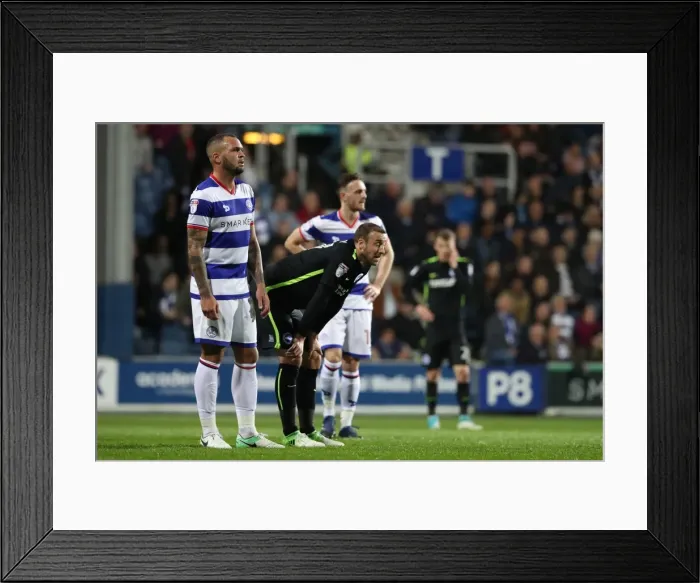 Framed Print : Championship Showdown: QPR vs. Brighton & Hove Albion at Loftus Road (07APR17) Framed Print : Championship Showdown: QPR vs. Brighton & Hove Albion at Loftus Road (07APR17)