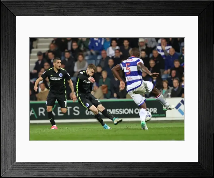 Framed Print : Intense Championship Showdown: QPR vs. Brighton & Hove Albion at Loftus Road (07APR17) Framed Print : Intense Championship Showdown: QPR vs. Brighton & Hove Albion at Loftus Road (07APR17)