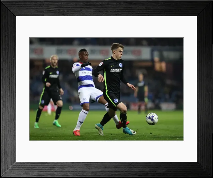 Framed Print : Intense Championship Showdown: QPR vs. Brighton & Hove Albion at Loftus Road (07APR17) Framed Print : Intense Championship Showdown: QPR vs. Brighton & Hove Albion at Loftus Road (07APR17)
