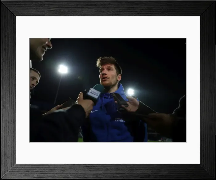 Framed Print : EFL Sky Bet Championship: Intense Match Action between QPR and Brighton & Hove Albion at Loftus Road Stadium (07APR17) Framed Print : EFL Sky Bet Championship: Intense Match Action between QPR and Brighton & Hove Albion at Loftus Road Stadium (07APR17)