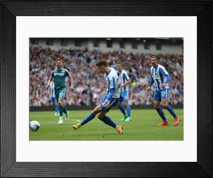 Framed Print : A Tight Championship Clash: Brighton and Hove Albion vs. Wigan Athletic (17APR17)