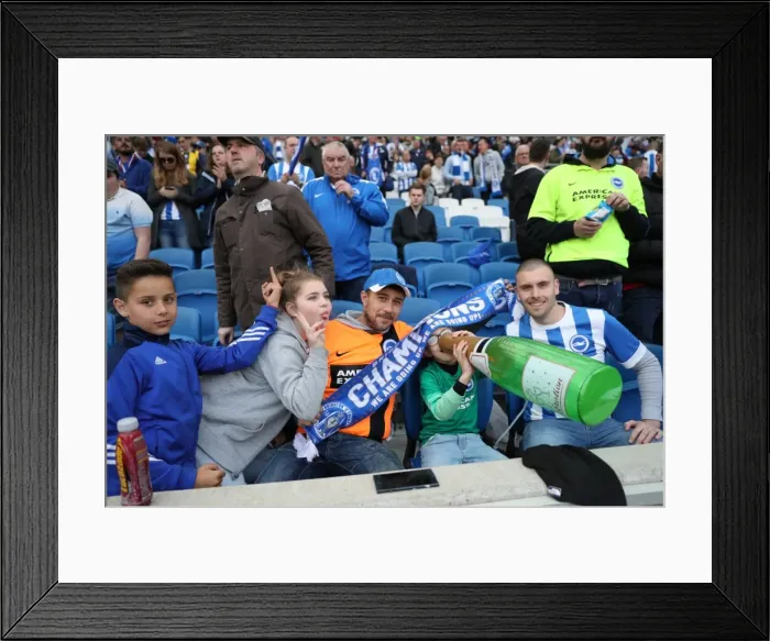 Framed Print : A Tight EFL Sky Bet Championship Clash: Brighton & Hove Albion vs. Bristol City (29APR17) Framed Print : A Tight EFL Sky Bet Championship Clash: Brighton & Hove Albion vs. Bristol City (29APR17)