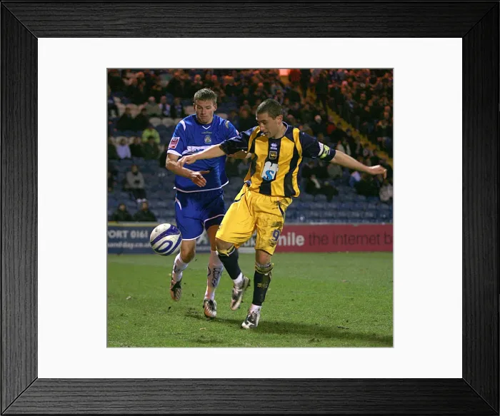 Framed Print : Brighton & Hove Albion at Stockport County: 2008-09 Away Game Framed Print : Brighton & Hove Albion at Stockport County: 2008-09 Away Game