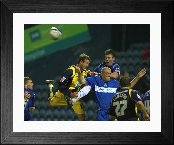 Framed Print : Brighton & Hove Albion 08-09: Away at Stockport County Framed Print : Brighton & Hove Albion 08-09: Away at Stockport County