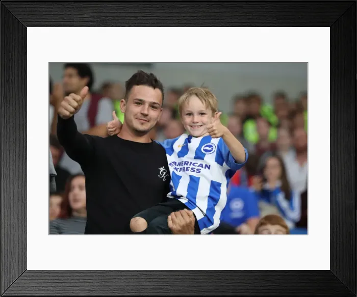 Framed Print : Brighton and Hove Albion vs Barnet: EFL Cup Battle at American Express Community Stadium (22nd August 2017) Framed Print : Brighton and Hove Albion vs Barnet: EFL Cup Battle at American Express Community Stadium (22nd August 2017)