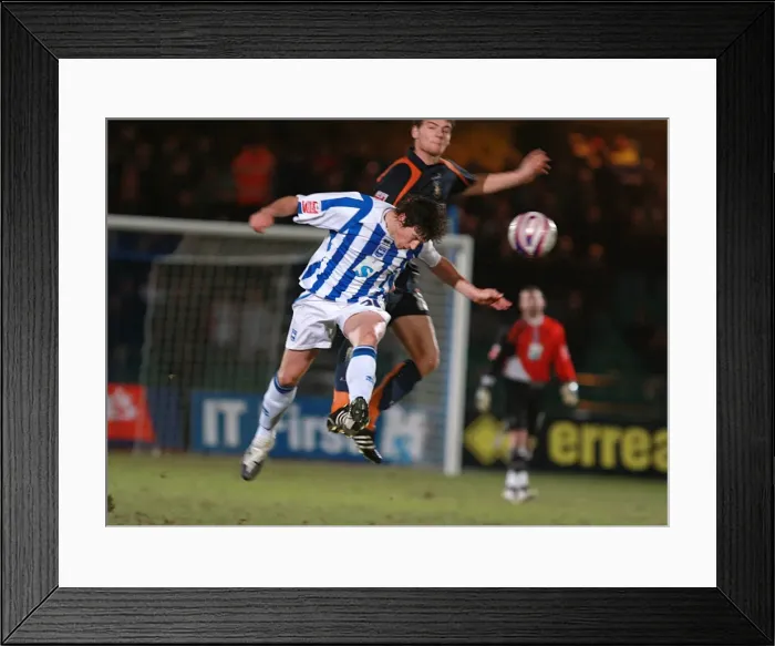 Framed Print : Brighton & Hove Albion vs. Luton Town: A Home Battle (2008-09) - Johnstones Paint Trophy Framed Print : Brighton & Hove Albion vs. Luton Town: A Home Battle (2008-09) - Johnstones Paint Trophy