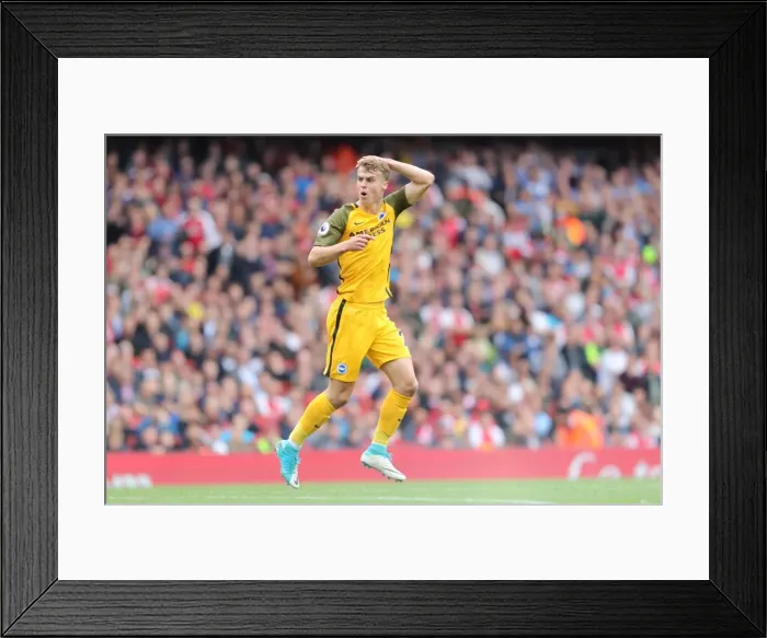 Framed Print : Premier League Showdown: Arsenal vs. Brighton and Hove Albion at Emirates Stadium (1st October 2017) Framed Print : Premier League Showdown: Arsenal vs. Brighton and Hove Albion at Emirates Stadium (1st October 2017)