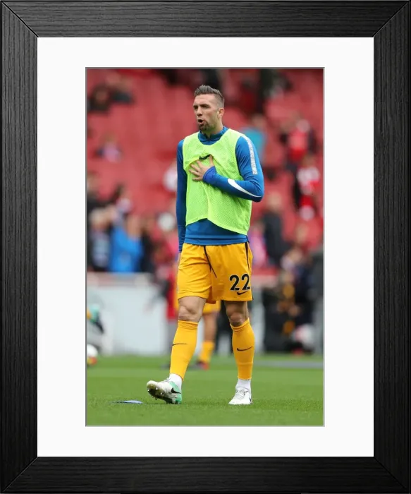 Framed Print : Premier League Showdown: Arsenal vs. Brighton and Hove Albion at Emirates Stadium (1st October 2017) Framed Print : Premier League Showdown: Arsenal vs. Brighton and Hove Albion at Emirates Stadium (1st October 2017)