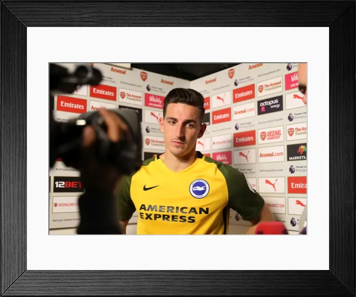 Framed Print : Premier League Showdown: Arsenal vs. Brighton and Hove Albion at Emirates Stadium (1st October 2017) Framed Print : Premier League Showdown: Arsenal vs. Brighton and Hove Albion at Emirates Stadium (1st October 2017)