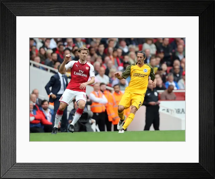 Framed Print : Premier League Showdown: Arsenal vs. Brighton and Hove Albion at Emirates Stadium (1st October 2017)