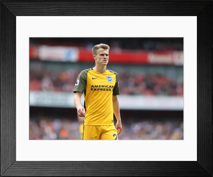 Framed Print : Solly March in Action: Arsenal vs. Brighton and Hove Albion, Premier League (1st October 2017) Framed Print : Solly March in Action: Arsenal vs. Brighton and Hove Albion, Premier League (1st October 2017)