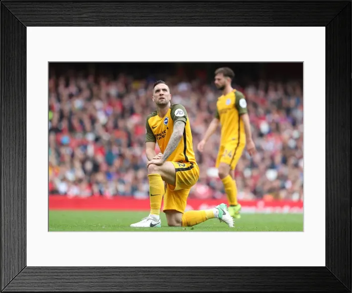 Framed Print : Shane Duffy Faces Off Against Arsenal: Premier League Showdown (01OCT17) Framed Print : Shane Duffy Faces Off Against Arsenal: Premier League Showdown (01OCT17)