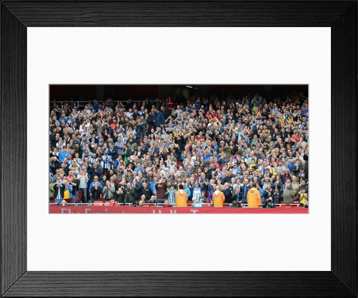 Framed Print : Intense Moment at the Emirates: Arsenal vs. Brighton and Hove Albion (1st October 2017) Framed Print : Intense Moment at the Emirates: Arsenal vs. Brighton and Hove Albion (1st October 2017)