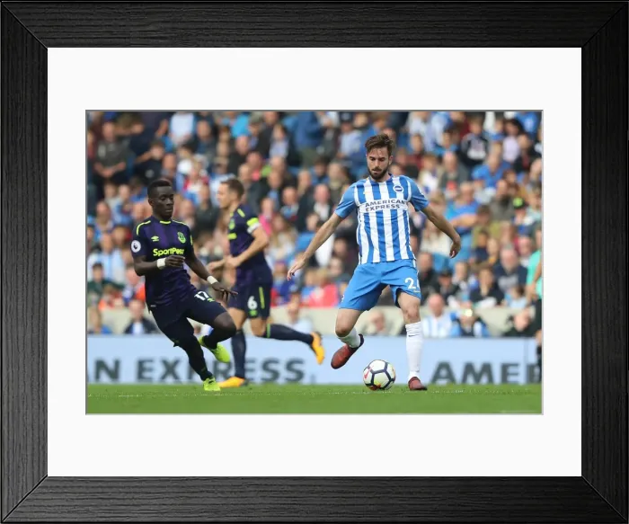 Framed Print : Brighton & Hove Albion's Davy Propper in Action Against Everton (15OCT17) Framed Print : Brighton & Hove Albion's Davy Propper in Action Against Everton (15OCT17)
