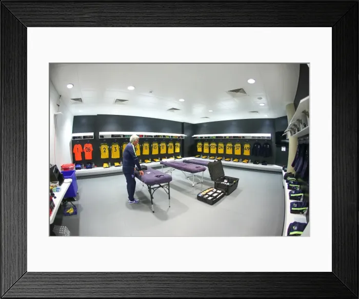 Framed Print : Premier League Showdown: West Ham United vs. Brighton and Hove Albion (20th October 2017, London Stadium) Framed Print : Premier League Showdown: West Ham United vs. Brighton and Hove Albion (20th October 2017, London Stadium)