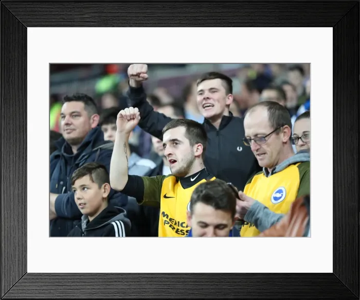 Framed Print : Premier League Showdown: West Ham United vs. Brighton and Hove Albion (20th October 2017, London Stadium) Framed Print : Premier League Showdown: West Ham United vs. Brighton and Hove Albion (20th October 2017, London Stadium)