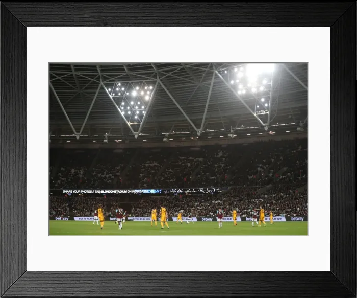 Framed Print : Premier League Showdown: West Ham United vs. Brighton and Hove Albion (20th October 2017, London Stadium) Framed Print : Premier League Showdown: West Ham United vs. Brighton and Hove Albion (20th October 2017, London Stadium)