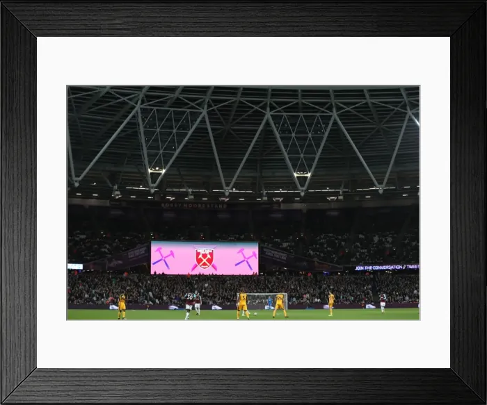 Framed Print : Premier League Showdown: West Ham United vs. Brighton and Hove Albion (20th October 2017, London Stadium) Framed Print : Premier League Showdown: West Ham United vs. Brighton and Hove Albion (20th October 2017, London Stadium)