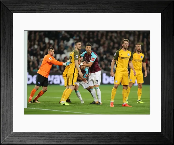Framed Print : Premier League Showdown: West Ham United vs. Brighton and Hove Albion (20th October 2017, London Stadium) Framed Print : Premier League Showdown: West Ham United vs. Brighton and Hove Albion (20th October 2017, London Stadium)