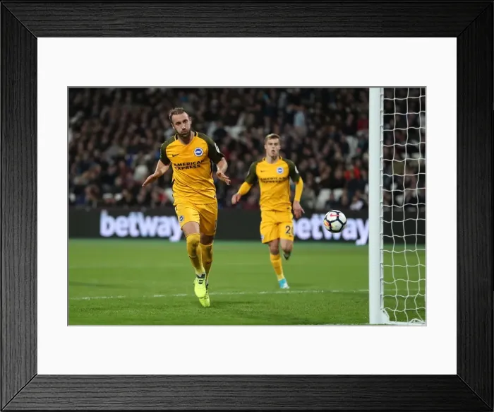 Framed Print : 20th October 2017: West Ham United vs. Brighton and Hove Albion - Premier League Clash at London Stadium Framed Print : 20th October 2017: West Ham United vs. Brighton and Hove Albion - Premier League Clash at London Stadium