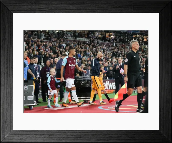 Framed Print : Premier League Showdown: West Ham United vs. Brighton and Hove Albion (20th October 2017, London Stadium)