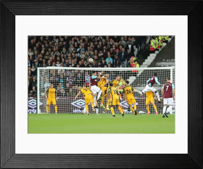 Framed Print : Brighton and Hove Albion Defend Against West Ham United: Premier League Clash at London Stadium (20OCT17) Framed Print : Brighton and Hove Albion Defend Against West Ham United: Premier League Clash at London Stadium (20OCT17)