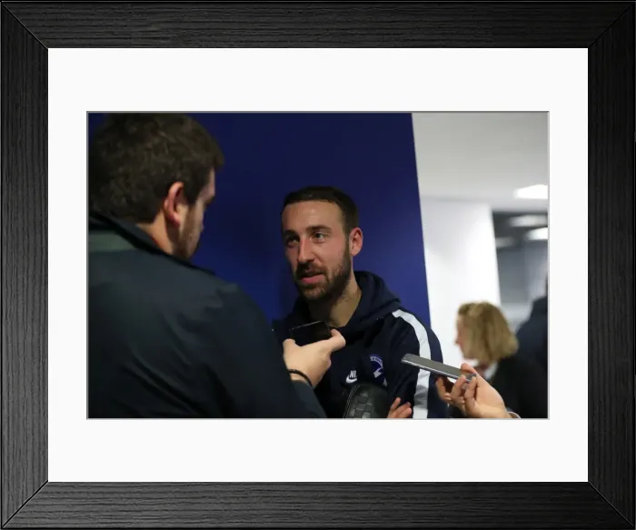 Framed Print : Brighton and Hove Albion vs Stoke City: Premier League Clash at American Express Community Stadium (November 2017) Framed Print : Brighton and Hove Albion vs Stoke City: Premier League Clash at American Express Community Stadium (November 2017)