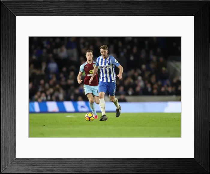 Framed Print : Brighton and Burnley Face Off in Premier League Clash at American Express Community Stadium (16DEC17) Framed Print : Brighton and Burnley Face Off in Premier League Clash at American Express Community Stadium (16DEC17)