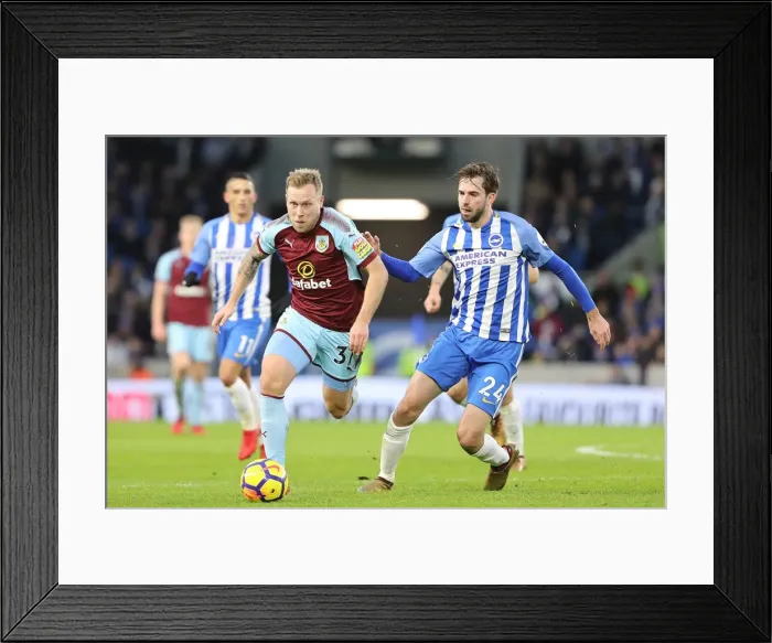 Framed Print : Brighton & Burnley Midfield Battle: Arfield vs. Propper, Premier League 16DEC17