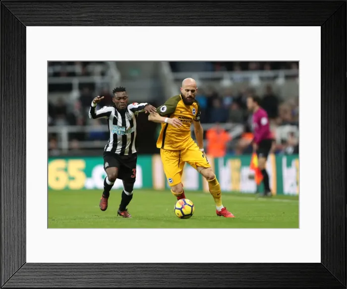 Framed Print : Decisive Clash: Newcastle United vs. Brighton and Hove Albion - Premier League, 30DEC17 Framed Print : Decisive Clash: Newcastle United vs. Brighton and Hove Albion - Premier League, 30DEC17