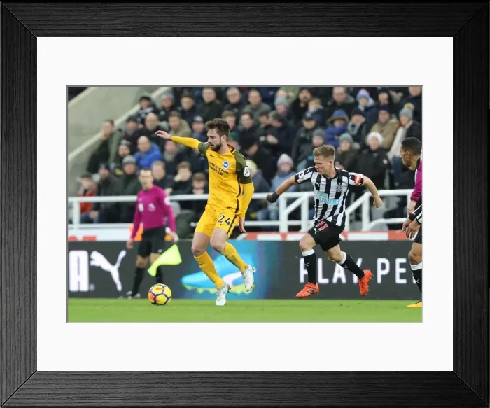 Framed Print : Propper vs. Ritchie: Intense Midfield Battle in Newcastle United vs. Brighton and Hove Albion (30DEC17) Framed Print : Propper vs. Ritchie: Intense Midfield Battle in Newcastle United vs. Brighton and Hove Albion (30DEC17)