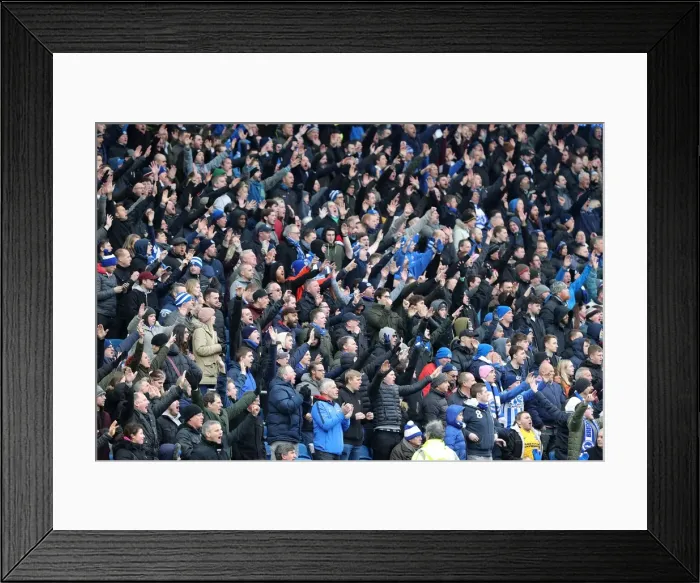 Framed Print : Brighton and Hove Albion vs Arsenal: Passionate North Stand Fans (04MAR18) Framed Print : Brighton and Hove Albion vs Arsenal: Passionate North Stand Fans (04MAR18)