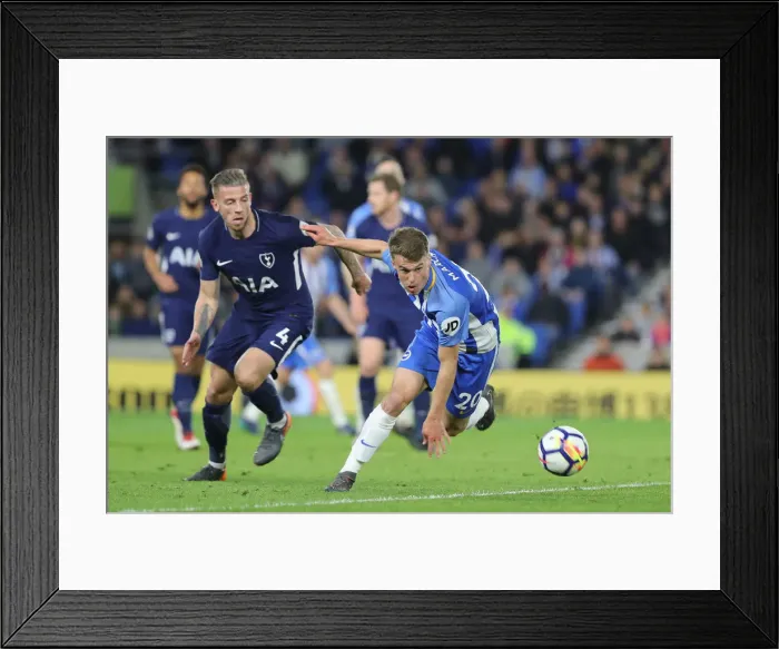 Framed Print : March vs Alderweireld: Intense Midfield Battle in Brighton and Hove Albion vs Tottenham Hotspur (17APR18) Framed Print : March vs Alderweireld: Intense Midfield Battle in Brighton and Hove Albion vs Tottenham Hotspur (17APR18)