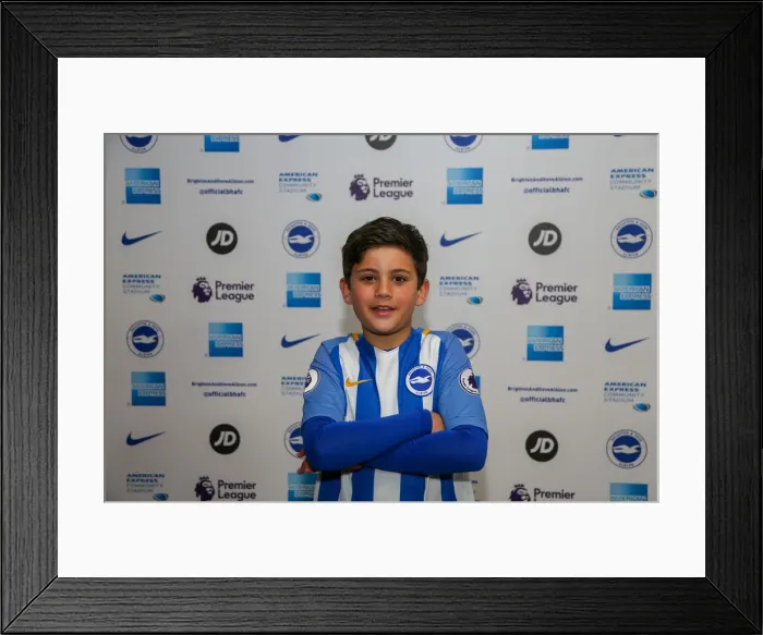 Framed Print : Mascots - Man Utd-9674 Framed Print : Mascots - Man Utd-9674