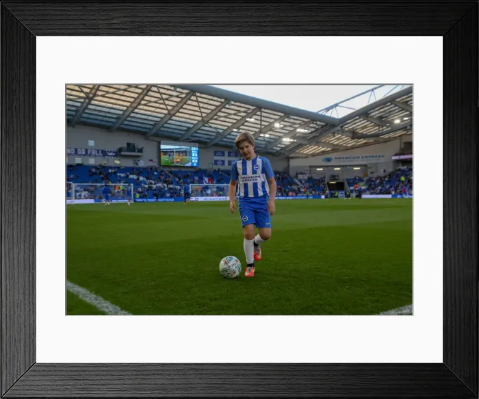 Framed Print : Mascots - Man Utd-9841