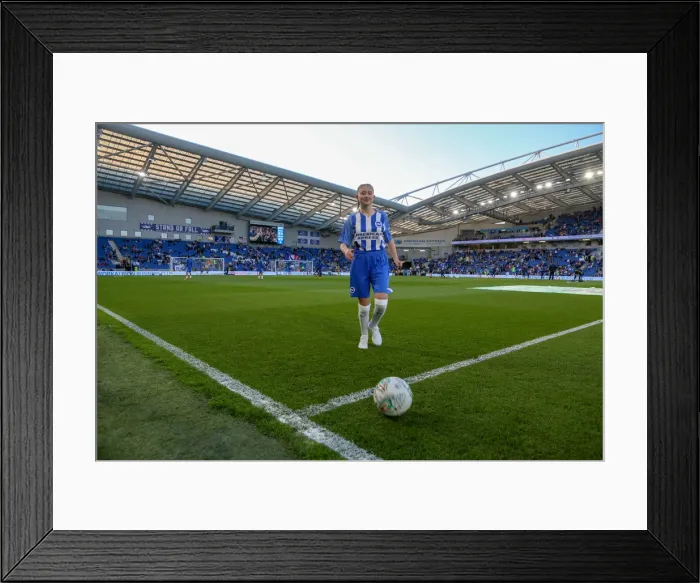 Framed Print : Mascots - Man Utd-9858 Framed Print : Mascots - Man Utd-9858