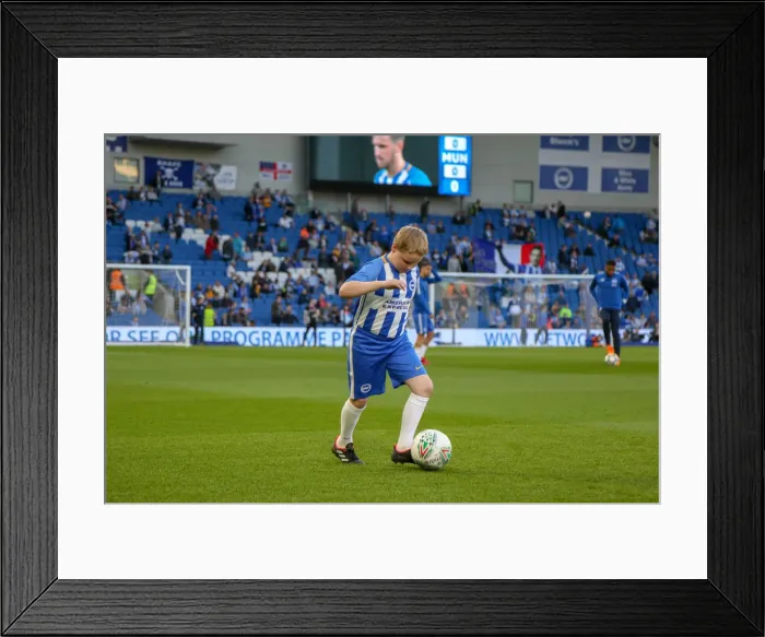 Framed Print : Mascots - Man Utd-9865 Framed Print : Mascots - Man Utd-9865