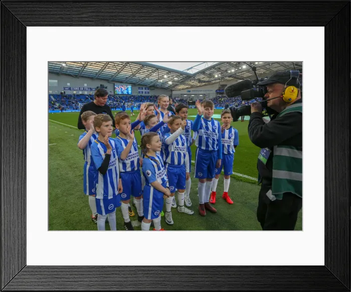 Framed Print : Mascots - Man Utd-9878 Framed Print : Mascots - Man Utd-9878