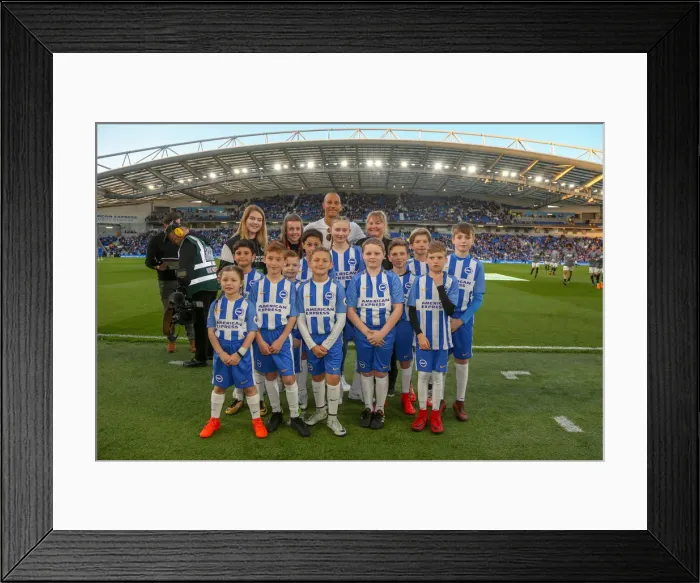 Framed Print : Mascots - Man Utd-9893 Framed Print : Mascots - Man Utd-9893