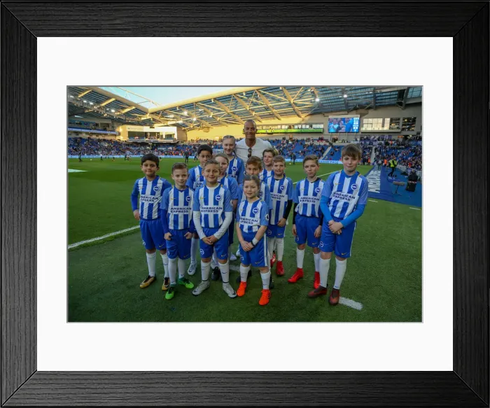 Framed Print : Mascots - Man Utd-9891 Framed Print : Mascots - Man Utd-9891