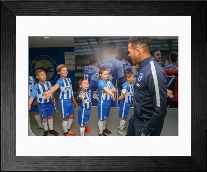 Framed Print : Mascots - Man Utd-9901 Framed Print : Mascots - Man Utd-9901