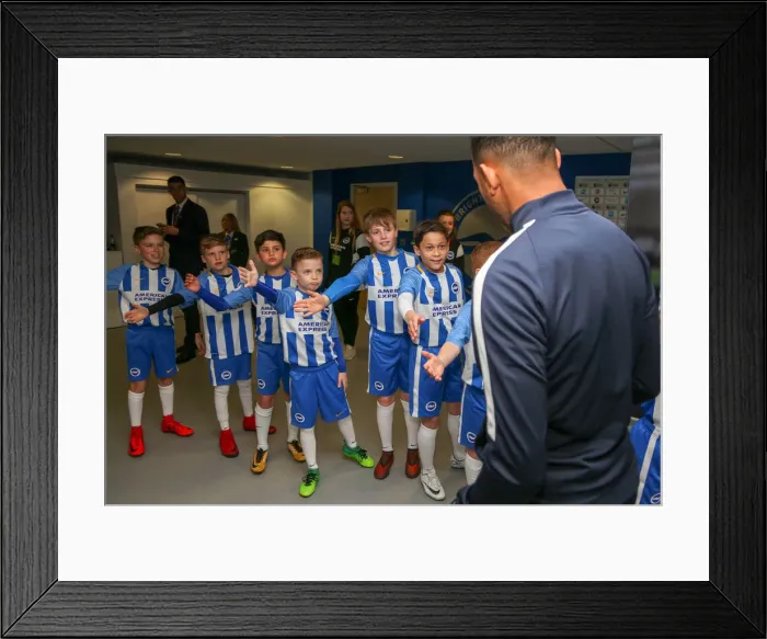 Framed Print : Mascots - Man Utd-9902 Framed Print : Mascots - Man Utd-9902