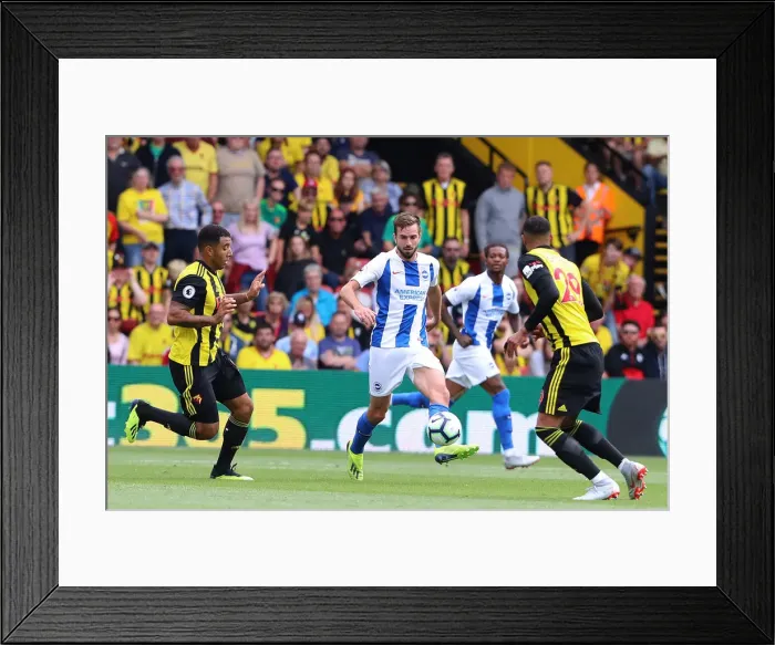 Framed Print : Propper in Action: Watford vs. Brighton & Hove Albion, Premier League (11th August 2018) Framed Print : Propper in Action: Watford vs. Brighton & Hove Albion, Premier League (11th August 2018)